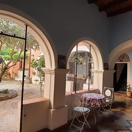 Casa Camboni-Dimora Storica Bed & Breakfast 4*
