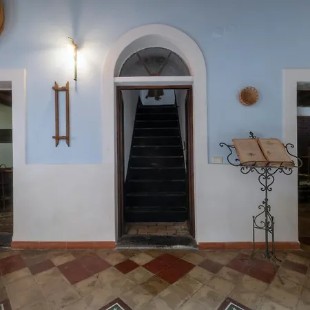 Casa Camboni-Dimora Storica Bed & Breakfast 4*