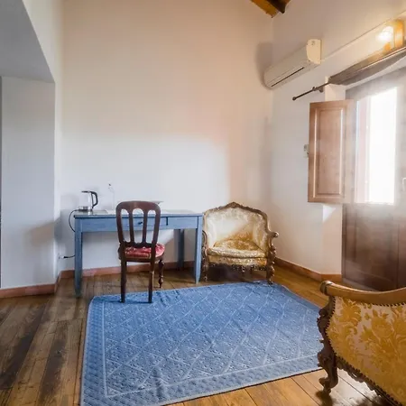 Casa Camboni-dimora Storica Bed and breakfast 4*