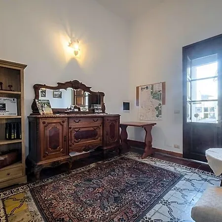 Casa Camboni-Dimora Storica Bed & Breakfast 4* San Vito (Sardinia)