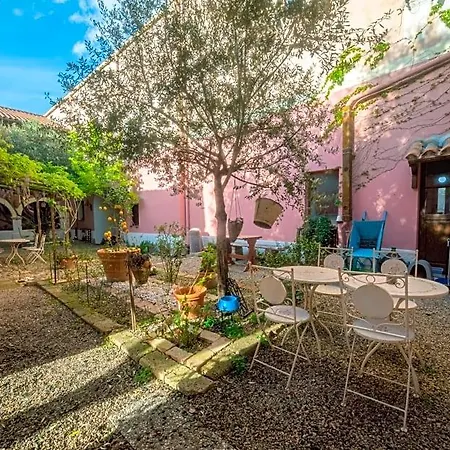 Casa Camboni-Dimora Storica Bed & Breakfast 4* San Vito (Sardinia)