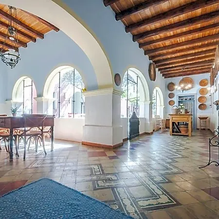Casa Camboni-Dimora Storica Bed & Breakfast
