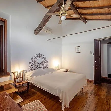 Casa Camboni-Dimora Storica Bed & Breakfast Bed & Breakfast