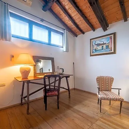 Casa Camboni-Dimora Storica Bed & Breakfast